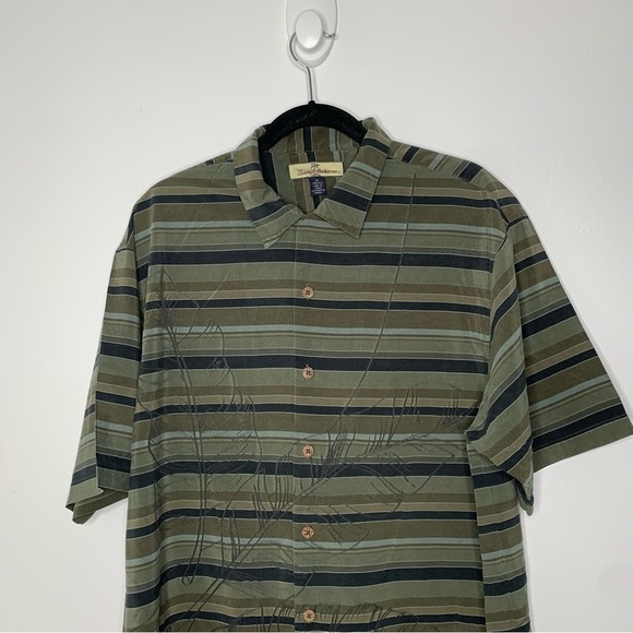 Tommy Bahama green stripe Hawaiian short sleeve button up silk shirt - Picture 3 of 8
